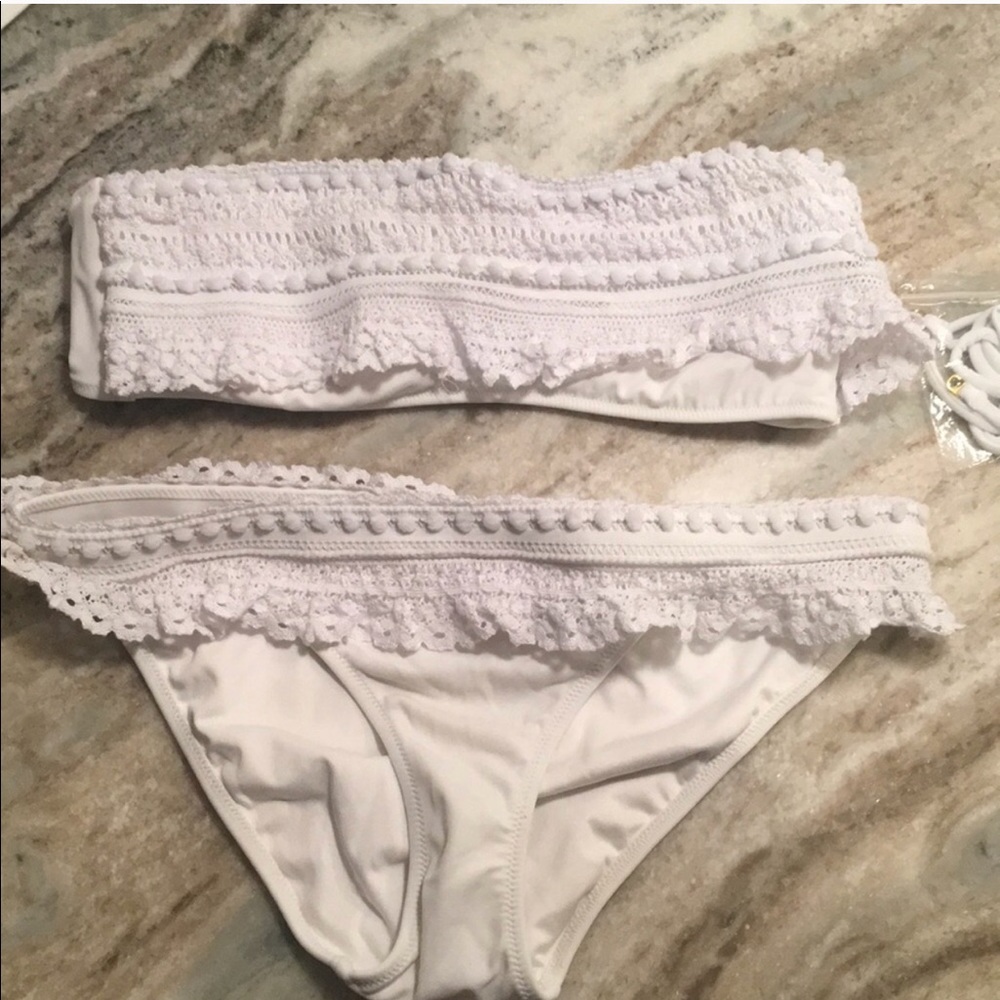 Victoria’s Secret bikini